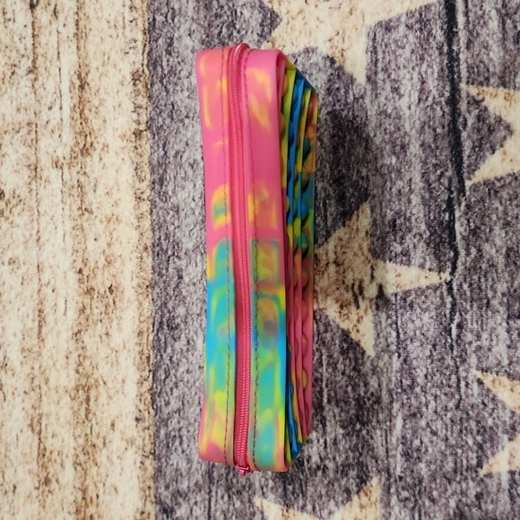 Fidget pencil case - Picture 2 of 7